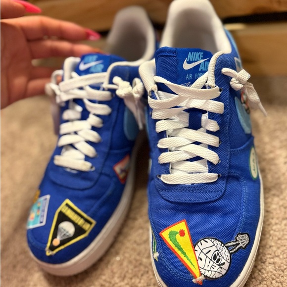 Nike Air Force Ones— RARE travel edition - Picture 4 of 9